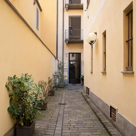 Porta Romana - Leobrothers - Corso Lodi 12 *